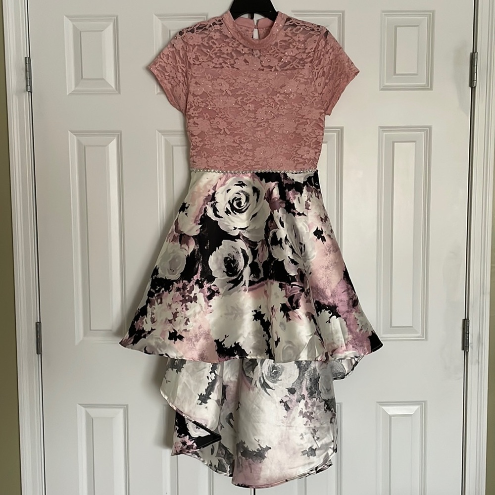 Speechless Gorgeous high low floral girls dress size 18.5
